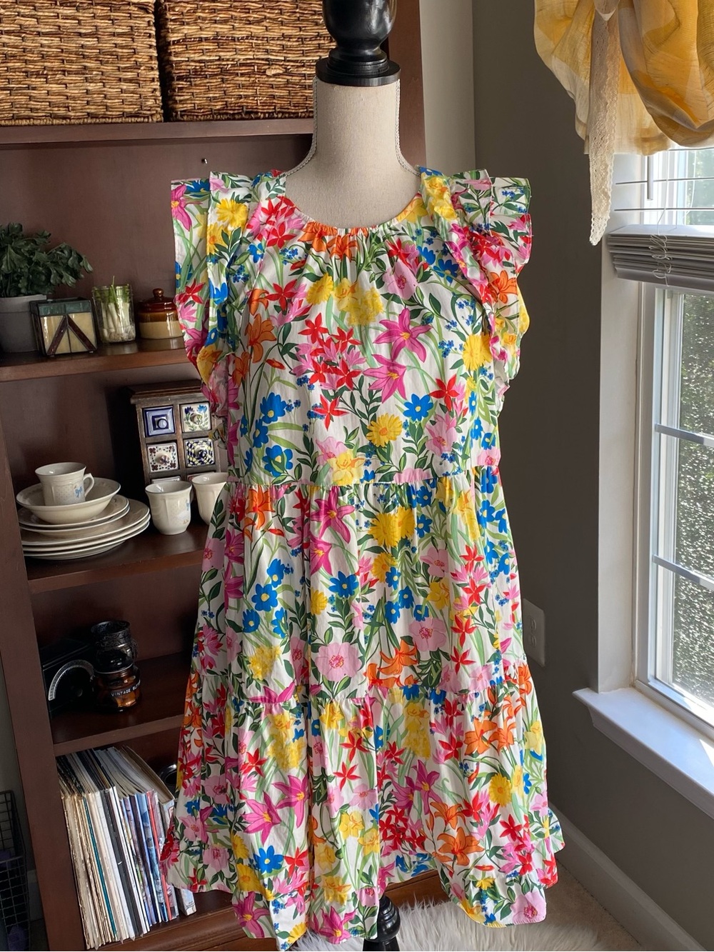 Maggy London Floral Tiered Ruffle Dress - Multicolor EUC Women’s Size 10